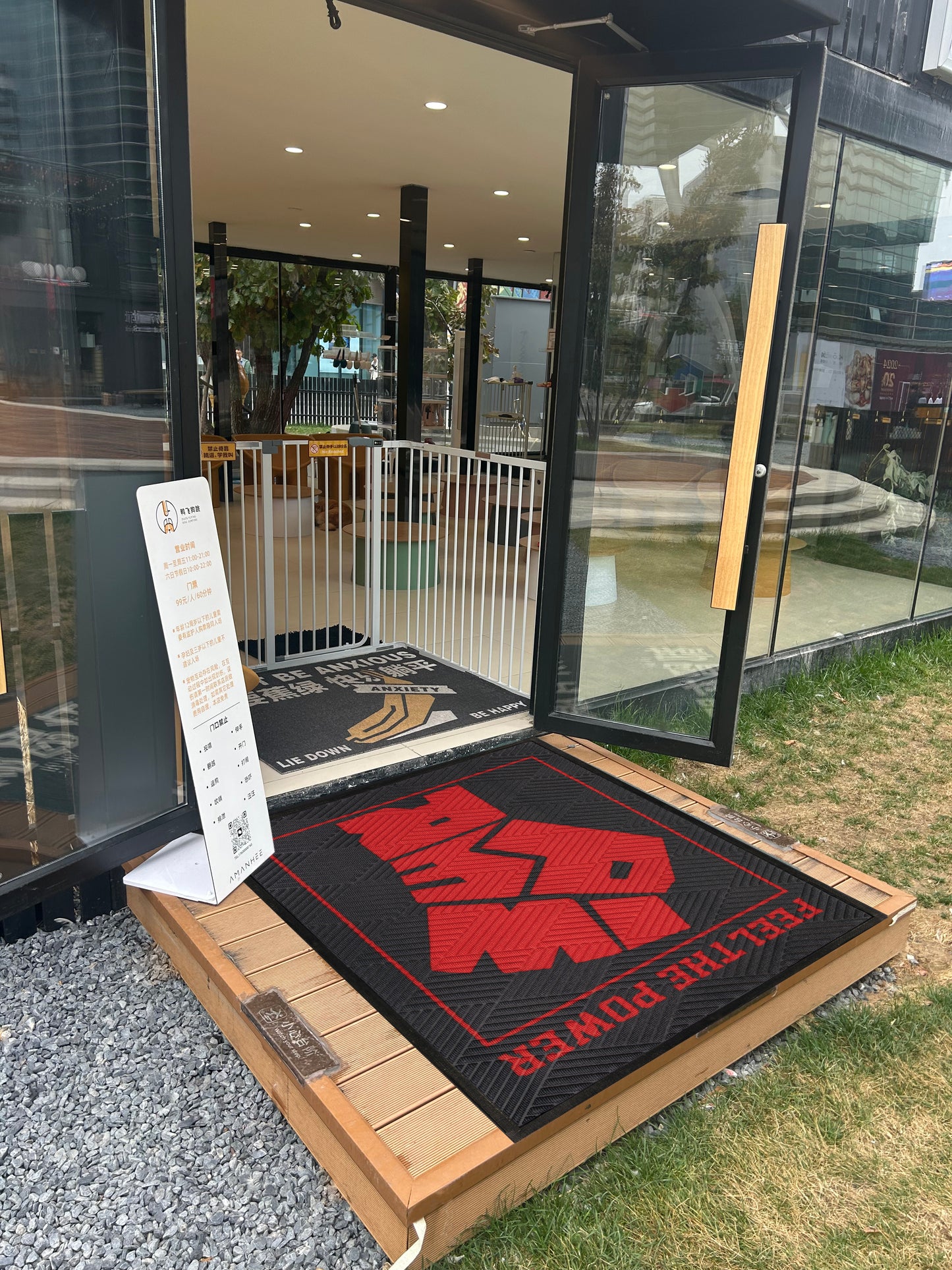 Printed Double Arrow Custom Logo Mats