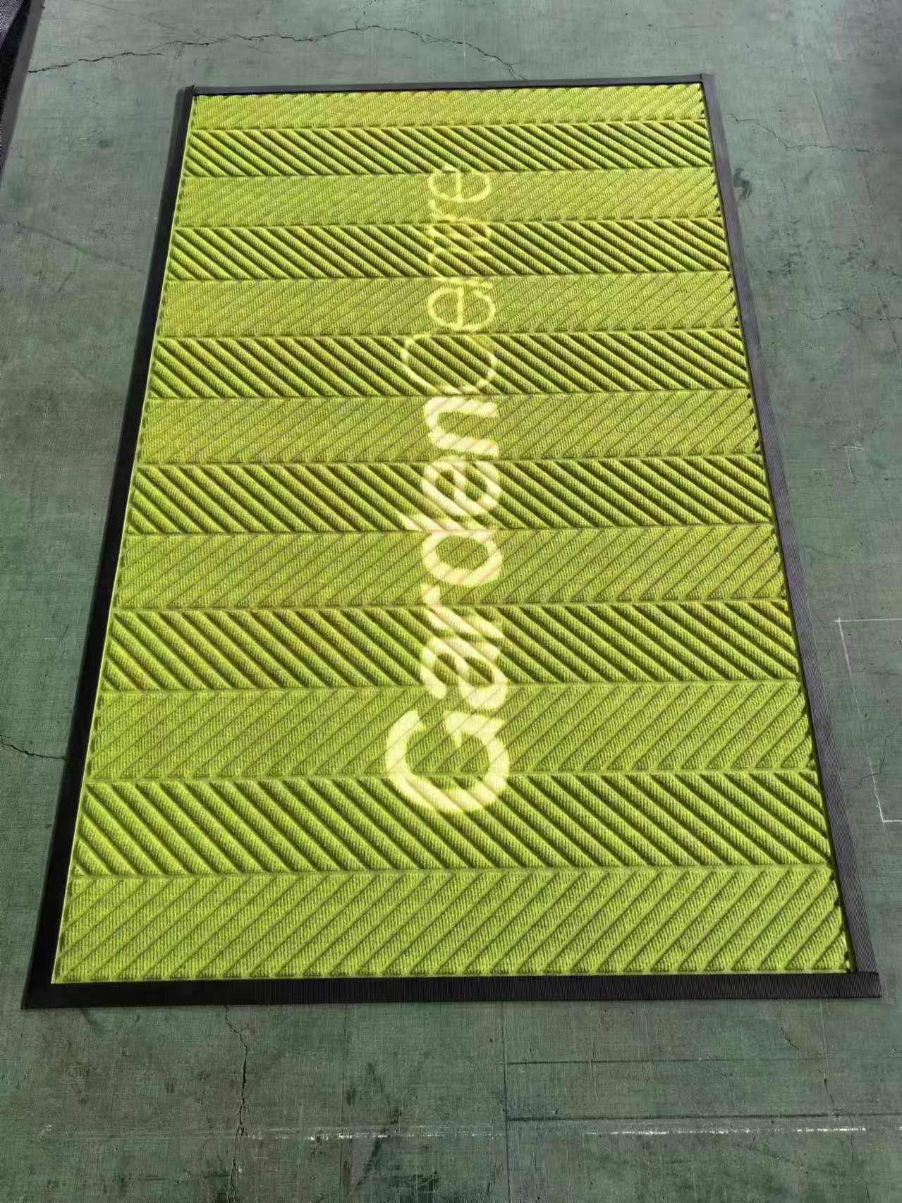 Printed Double Arrow Custom Logo Mats